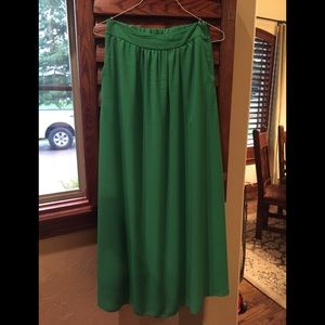 NWT Large Emerald green skirt